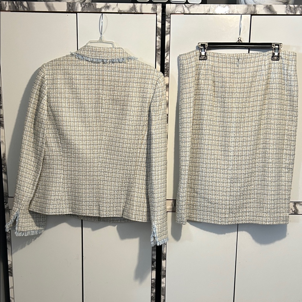 Travis Ayers 2pc Cream and Blue Tweed Skirt Set - Picture 3 of 3
